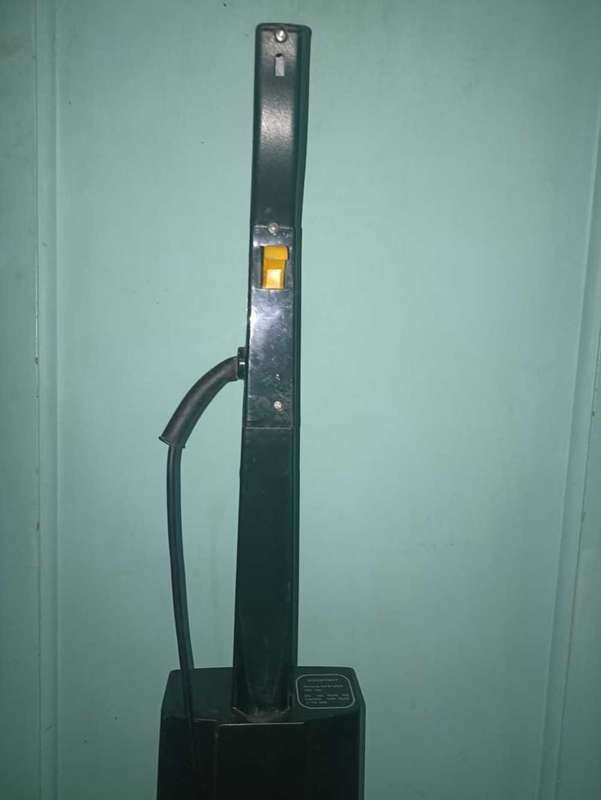 Electrolux 7 in 1 carpet shampooer