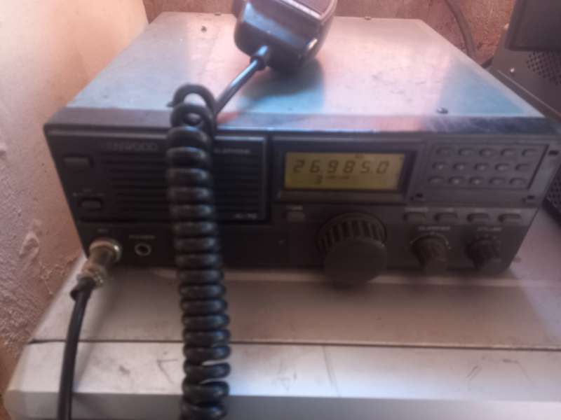 Kenwood trc 70 hf radio