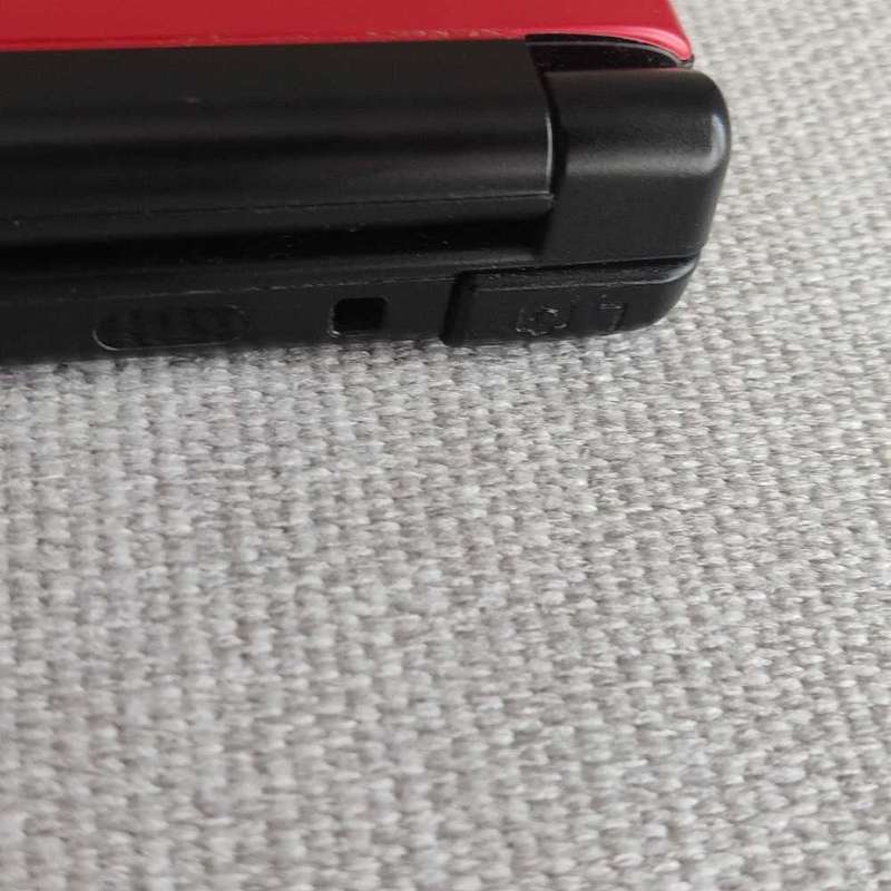 Nintendo 3ds XL Console +Charger