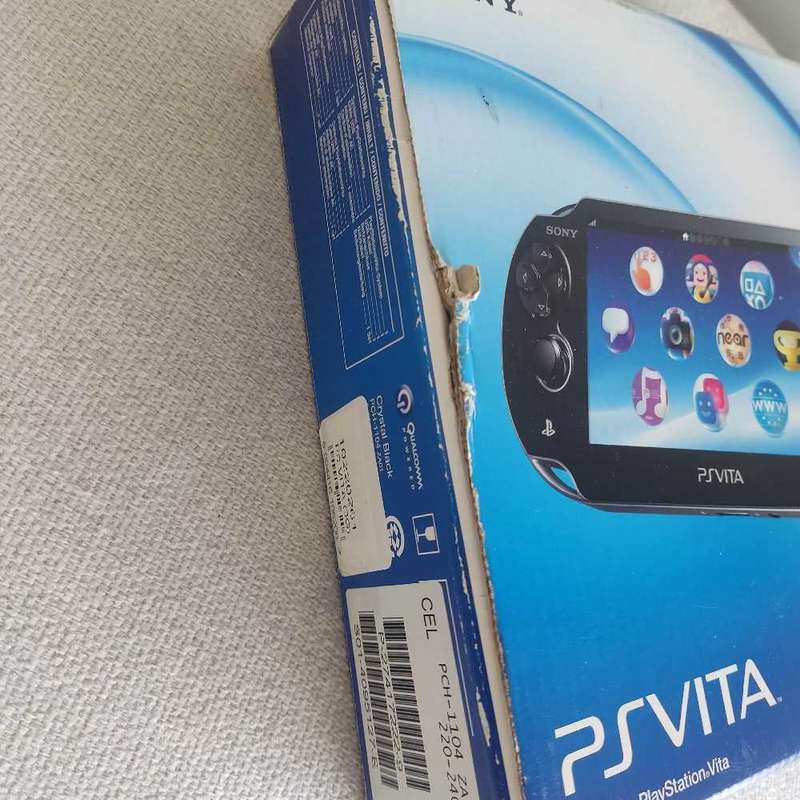 Playstation Vita (Ps Vita) handheld console Sony Borderlands 2 pack