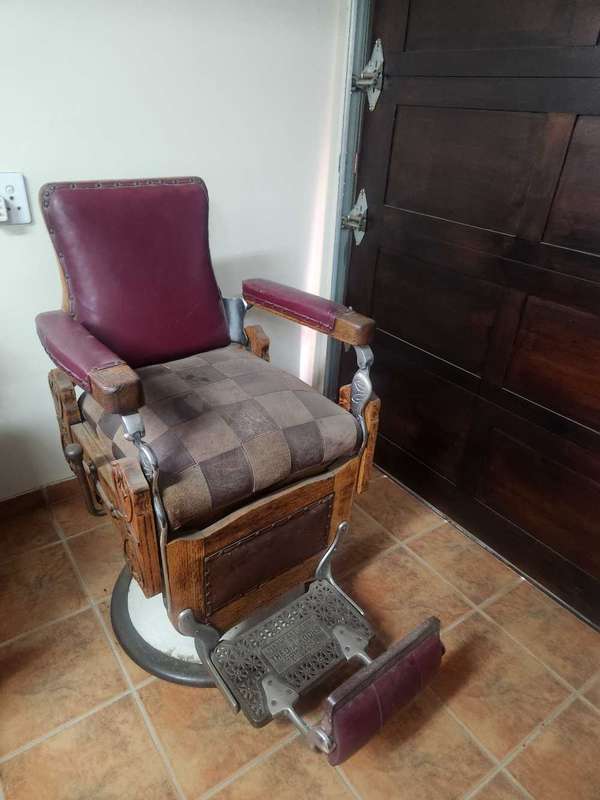 Late 1800 koch barber chair