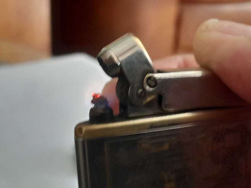 Consul and Pigeon lighters. Full working!