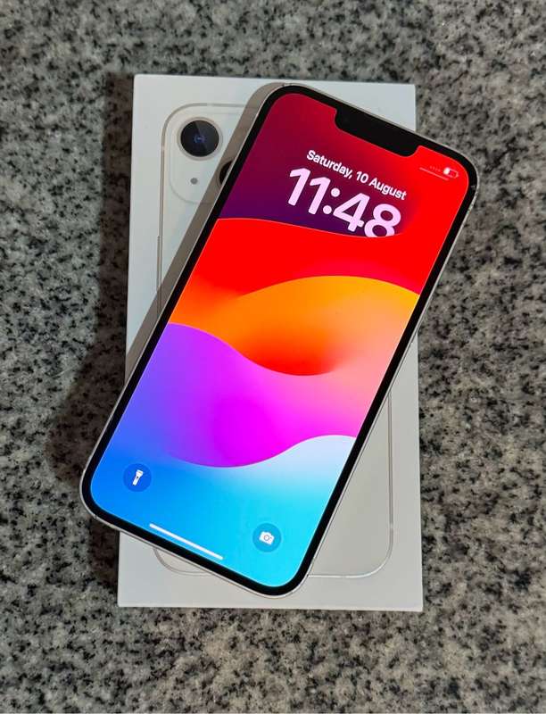 Apple iPhone 13 256GB - Starlight