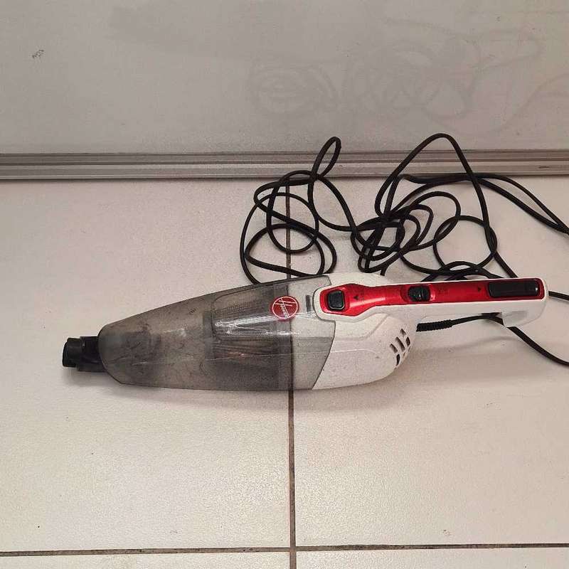 Hoover air light vacuum cleaner