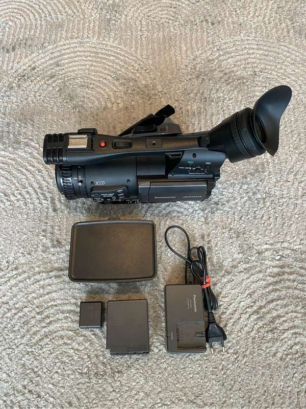 Panasonic HMC151E Camera