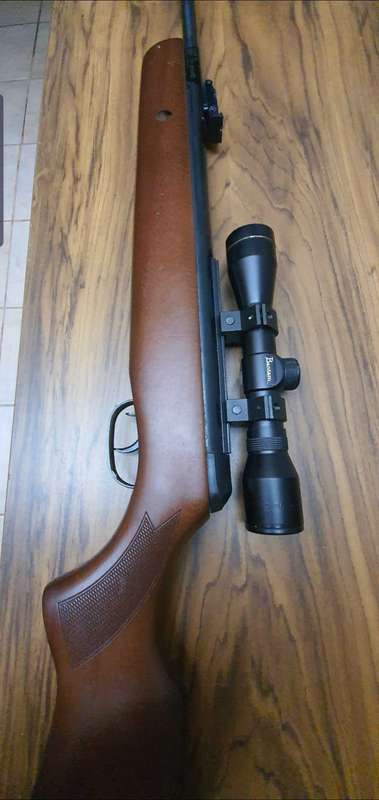 GAMO Hunter 440 Immaculate with Tasco scope