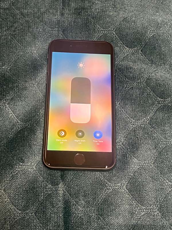 iPhone 8 64GB