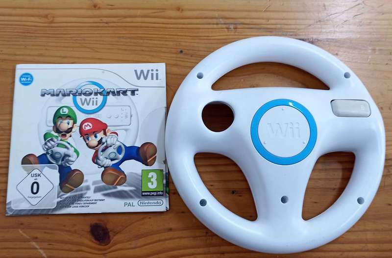 Mario Kart Wii includes Wii Wheel