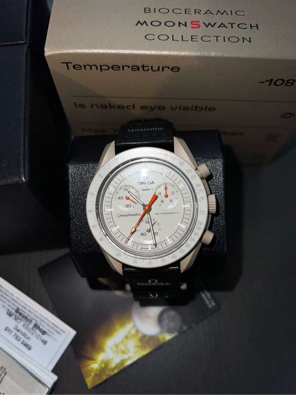 Swatch Omega Moonswatch