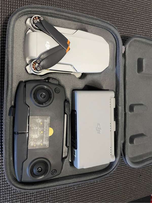 DJI MINI SE FLY MORE COMBO