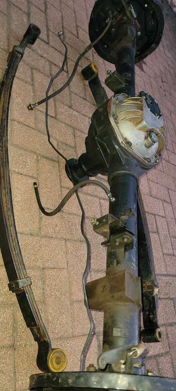 Nissan NP300 Diff & A Set Of Leaf Springs (4300-QKHD8G).  DIFF RATIO:  4.875
