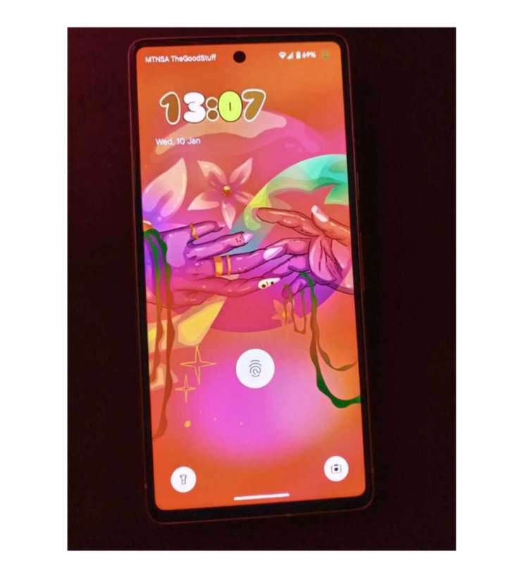 Cellphone Google Pixel 7 - Good As New