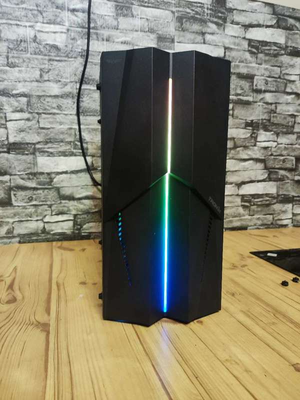 Custom Built i7 4790 PC**AMD RX560 Graphics Card**16GB DDR3 Ram**240GB SSD**1000GB HDD