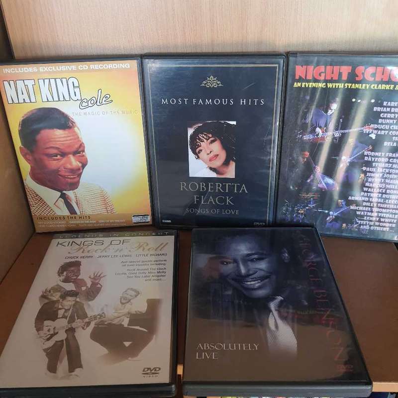 Lot of music dvd x10