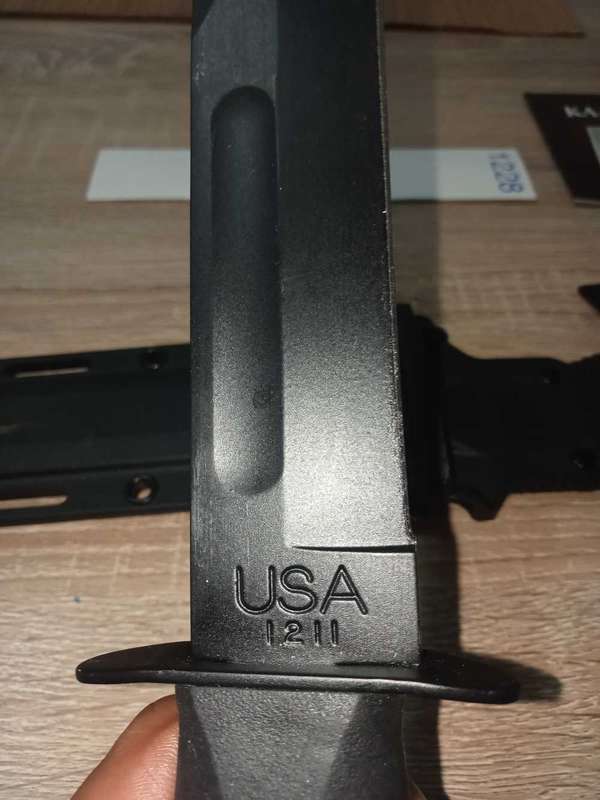 KABAR 1211 with sheath USA model