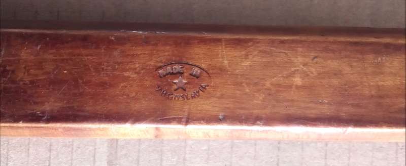 Drone flute made in Yugoslavia. Length 32.3cm. Width 4.2cm. Height 2cm.