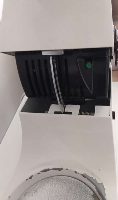 KENWOOD A901 MIXER WITH LIQUIDIZER.BRAND NEW MOTOR. EXCELLENT WORKING CONDITION.