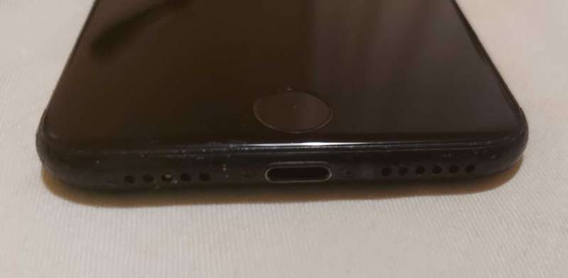Apple Iphone 7 - 128GB (Black)