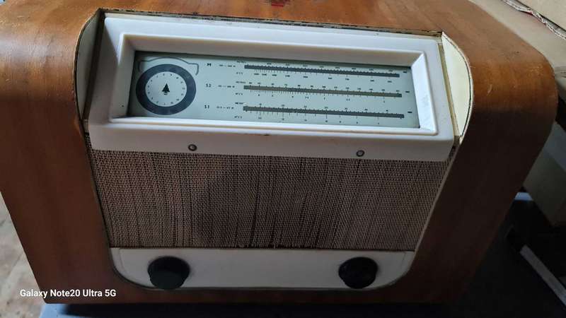 Radio - Antique