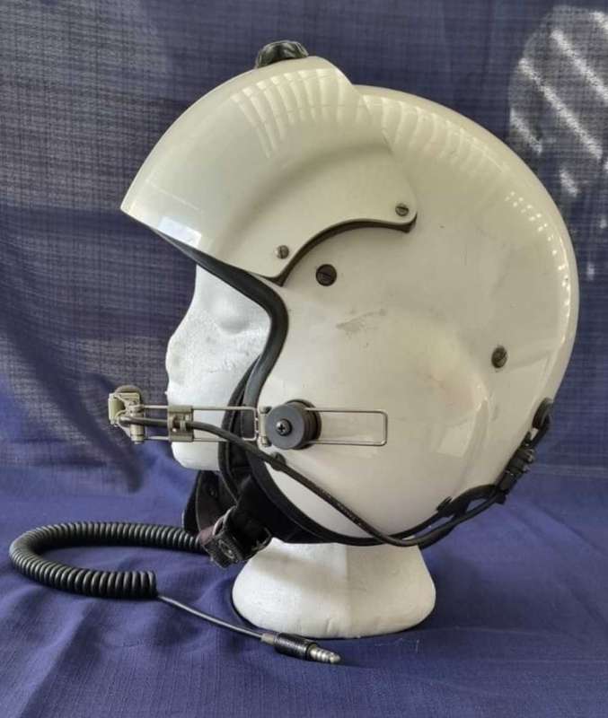 Helicopter pilots flying helmet