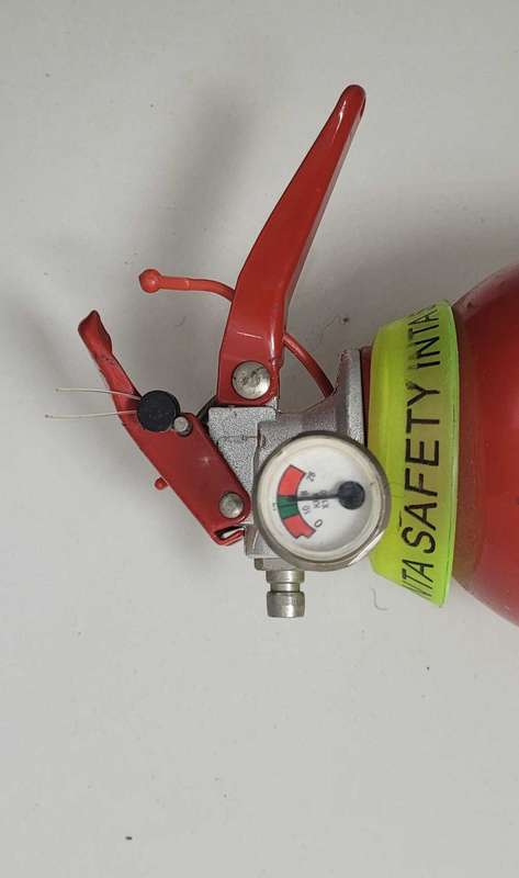 1Kg FULL Extinguisher (No Clear Service Date)