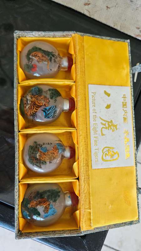 Vintage Chinese tiger painted snuff bottles