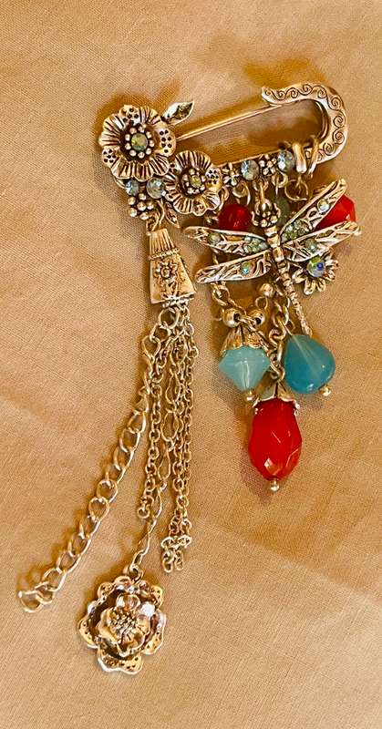 Brooch dragonfly blue / red details
