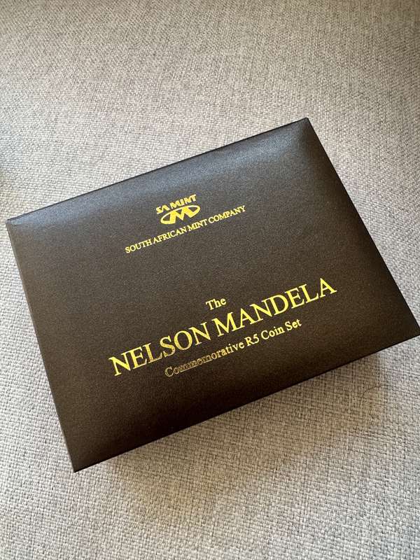 Mandela commemorative R5 set