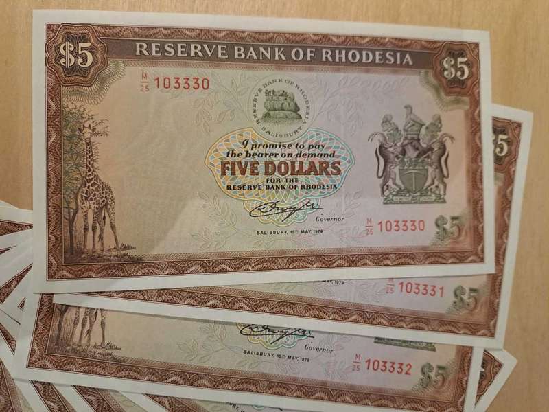 Wow! 10 x Rhodesian $5 notes in series