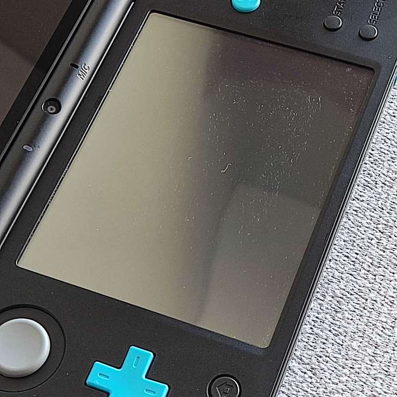 `New` Nintendo 2ds xl console with original stylus and charger