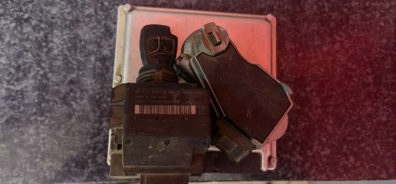 Mercedes Benz c180 lock set