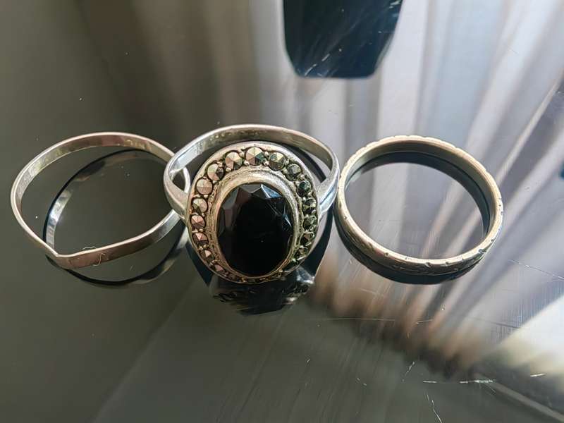 Silver Rings (1)
