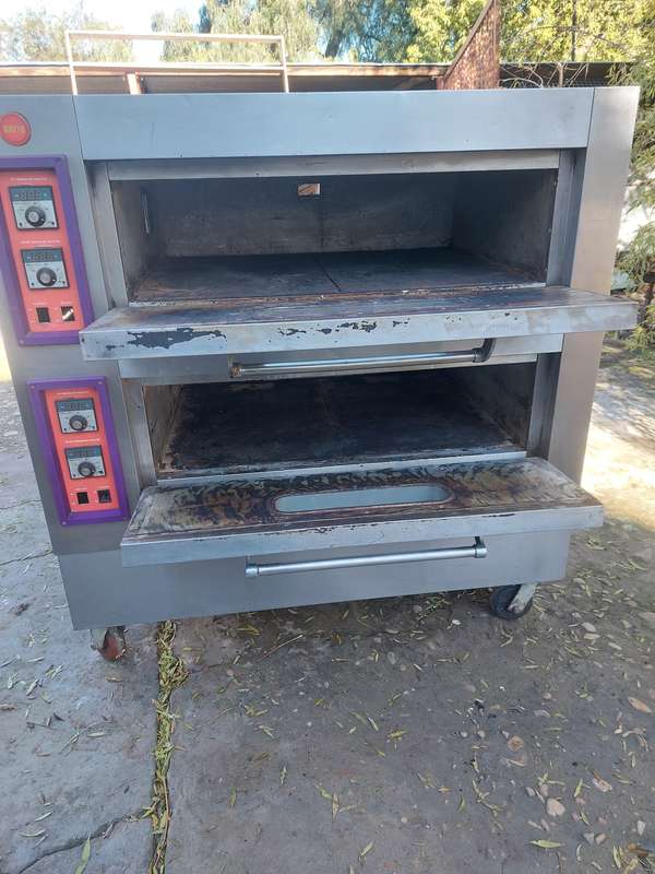 Gatto 2 door pizza oven three phase