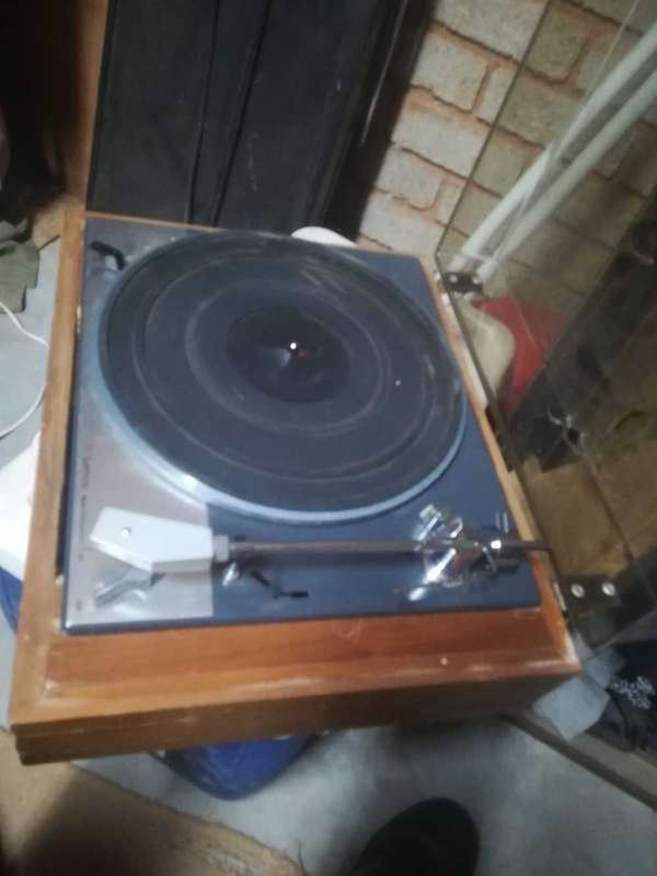 Lenco L75 turntable