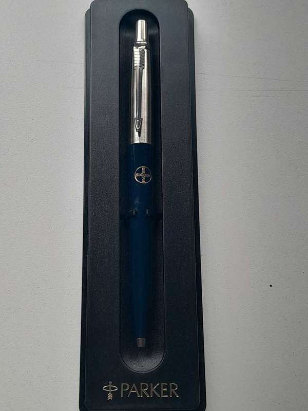 Parker pens x4