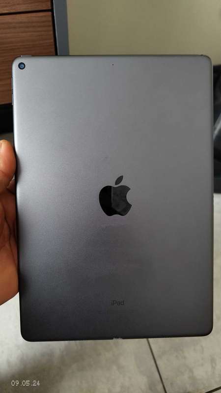 Apple iPad Air (3rd Gen) A2152 64GB WI-FI ONLY Space Grey(Pre Owned)