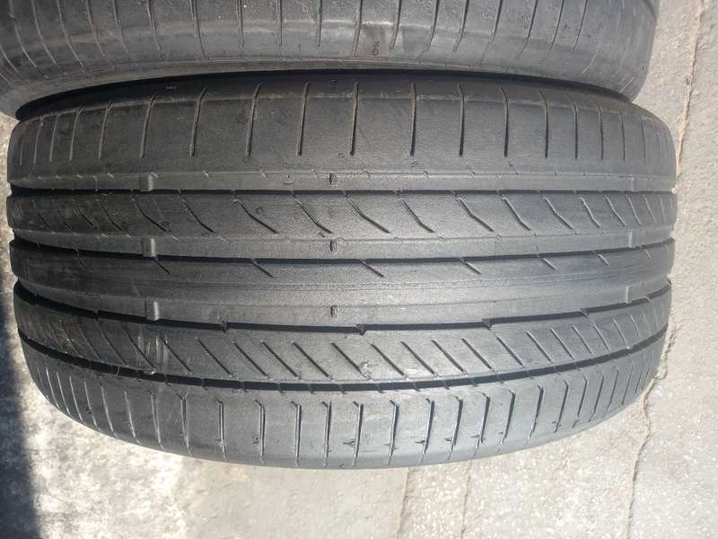 285/45/21 × 2 Continental used tyres. 70% life