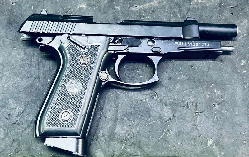 Kwc c02 BB gun