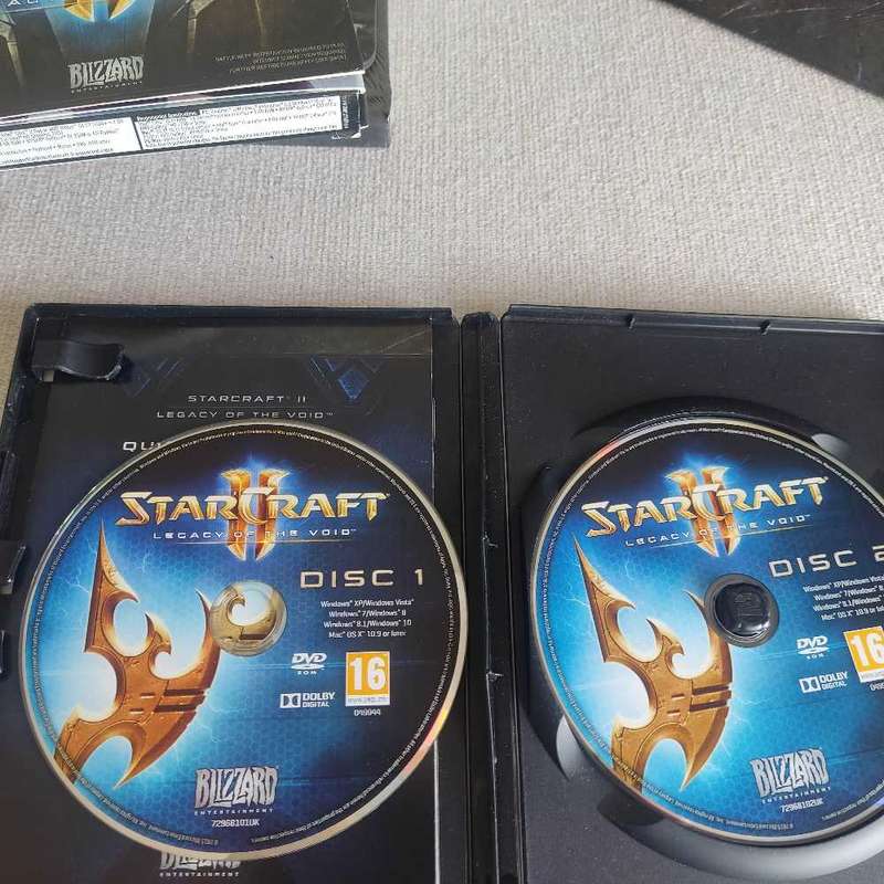 PC Starcraft 2 heart of the Swarm sealed items