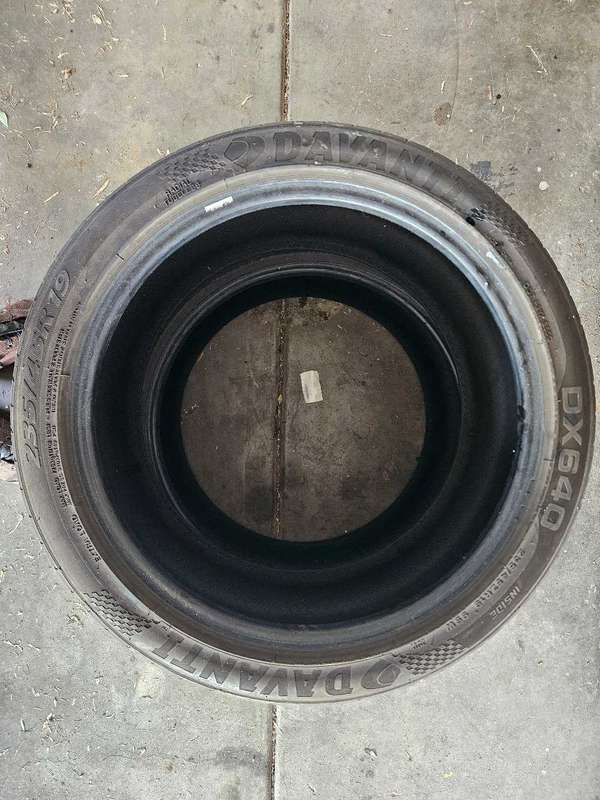 Davanti Tyres 235/45 R19