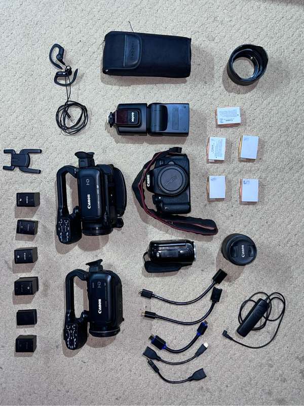 Canon XA 10 Video Camera
