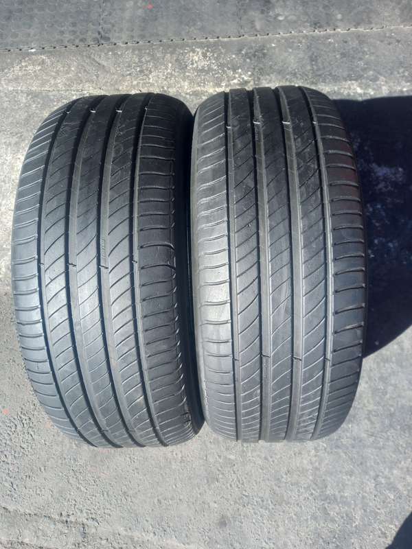 235/55/17 Michelin Primacy 4. 75% life