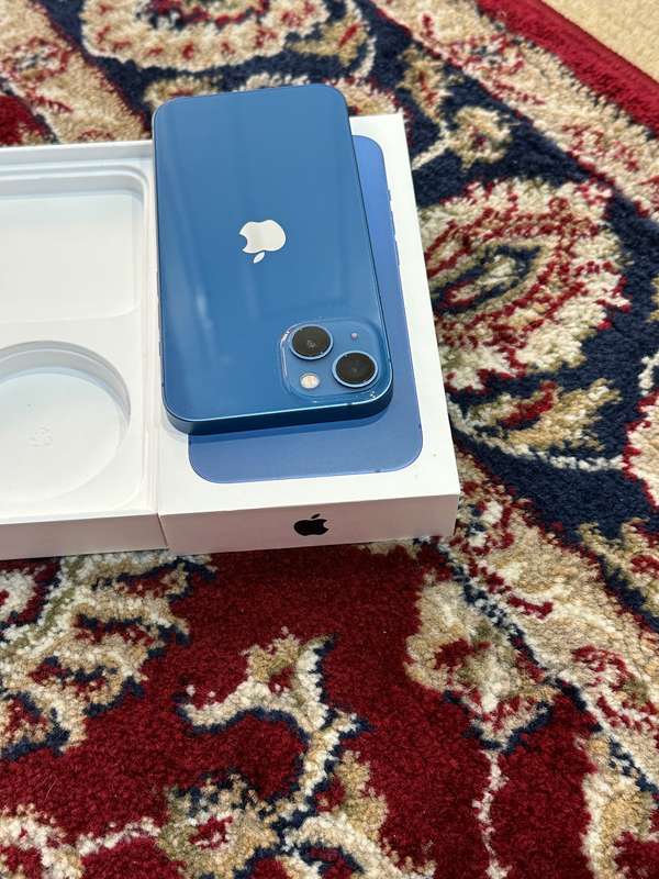 iPhone 13 256GB