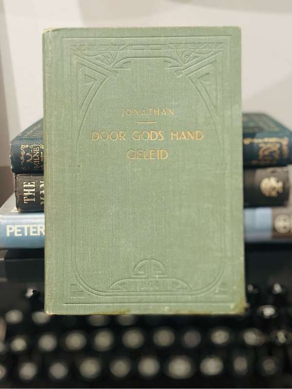 DOOR GODS HAND GELUID - 1914 (Antiquarian)