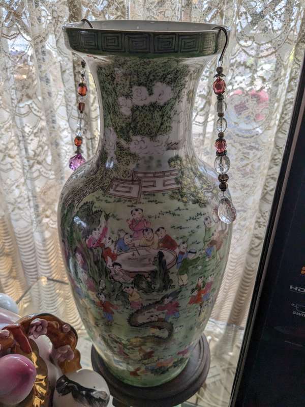 100 children porcelain vase Asian