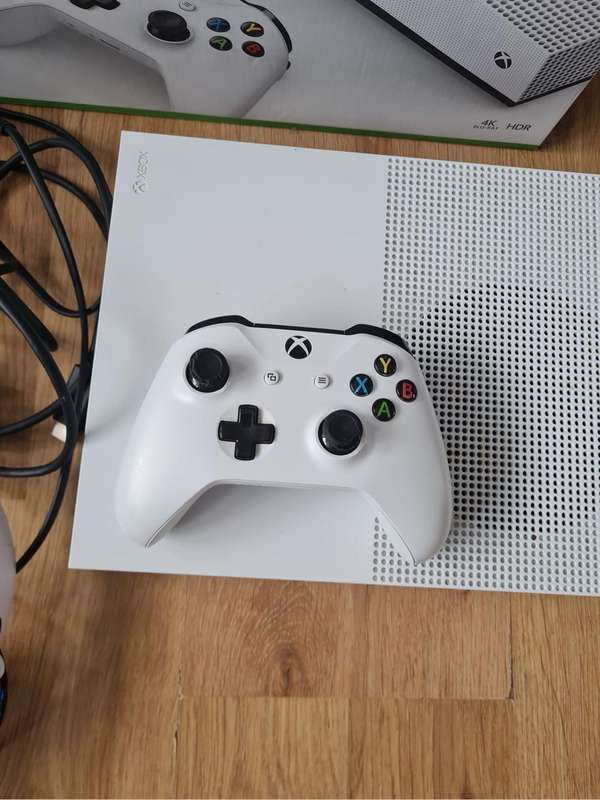 Xbox One S