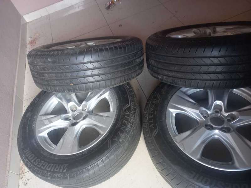 Available 4 Mags and Tyres #TOYOTA RAV4
