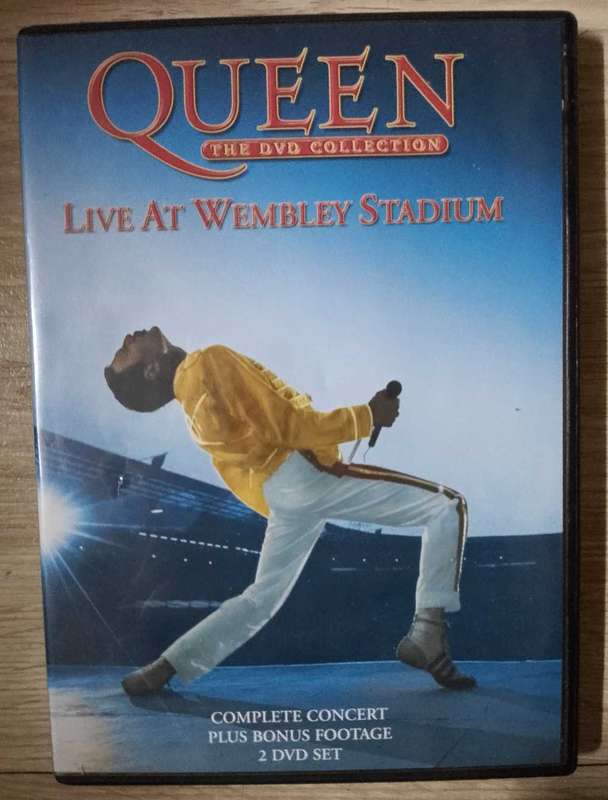 Queen live at Wembley Stadium 2 x dvds