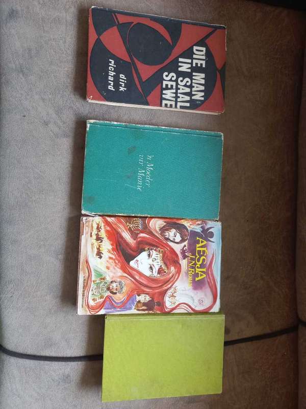 Bulk books Auction