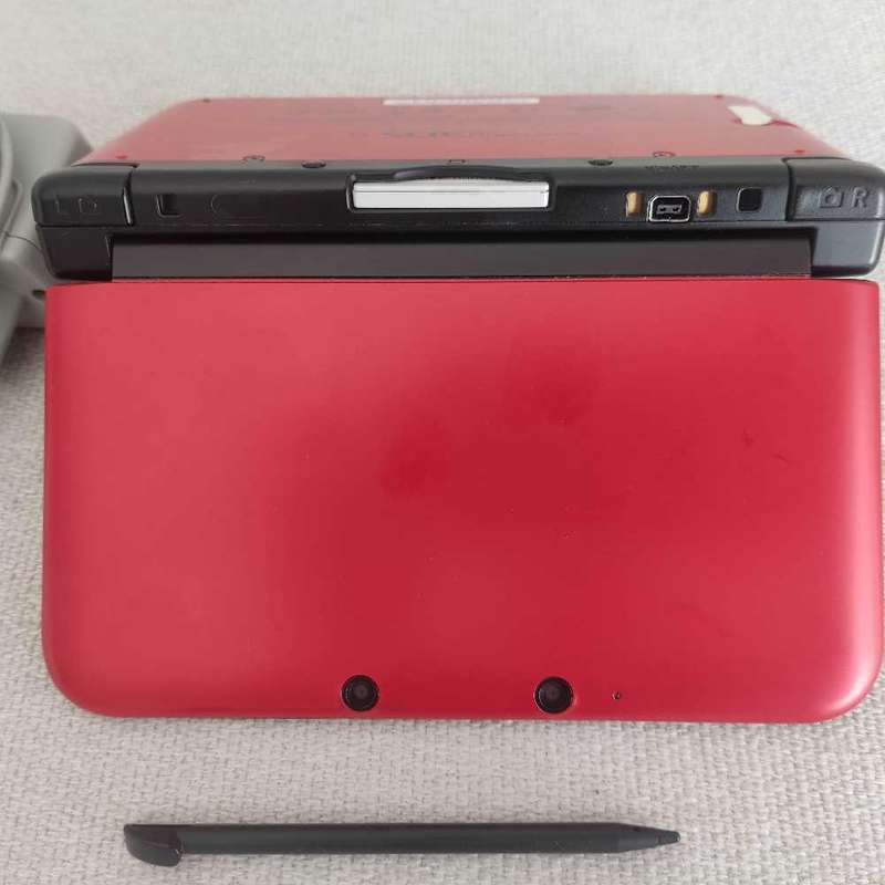 Nintendo 3ds XL Console +Charger